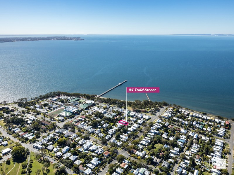 24 Todd Street, Shorncliffe QLD 4017