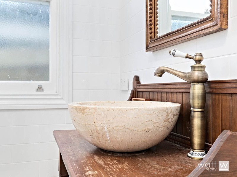 24 Todd Street, Shorncliffe QLD 4017