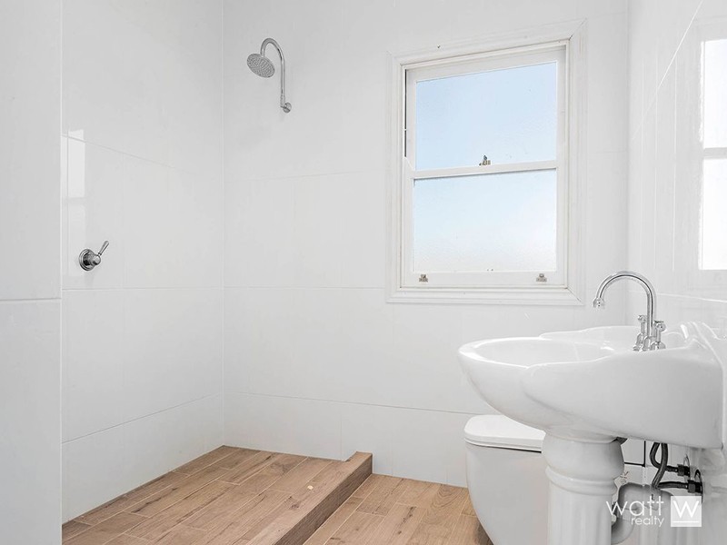 24 Todd Street, Shorncliffe QLD 4017