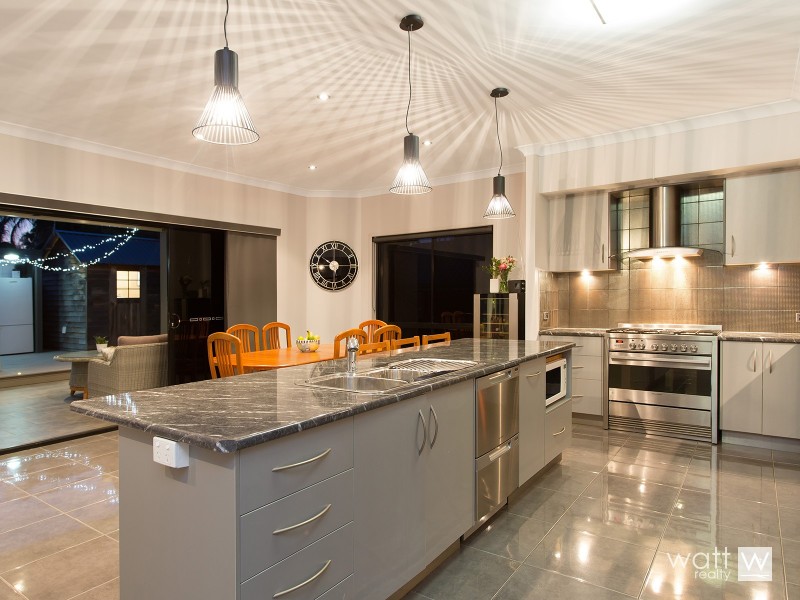 7 Venice Crescent, Brighton QLD 4017