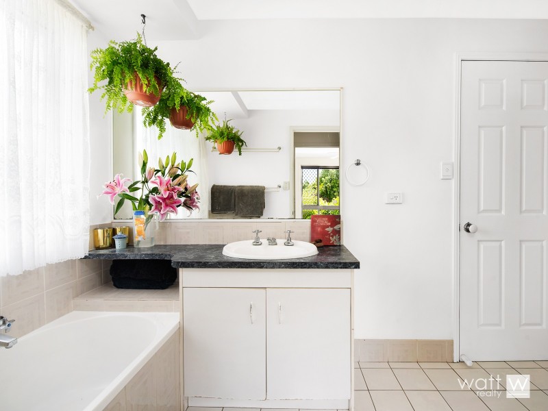 11 Coops Place, Joyner QLD 4500