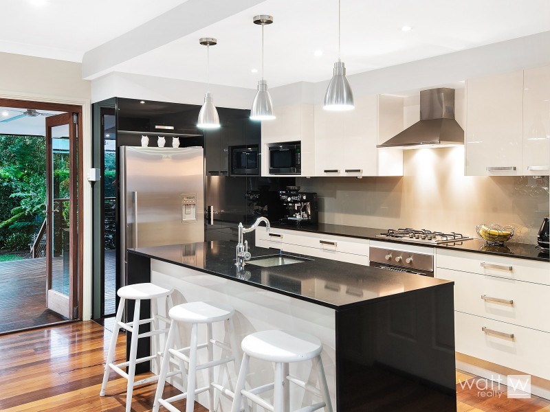 24 Hutton Road, Aspley QLD 4034