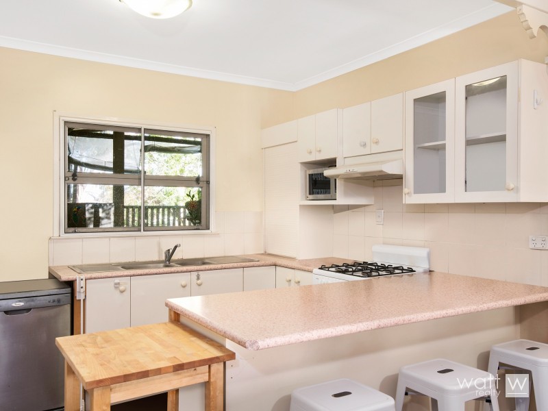 18 Beau-Vista Street, Geebung QLD 4034