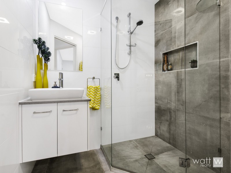 6 Highlands Street, Wavell Heights QLD 4012