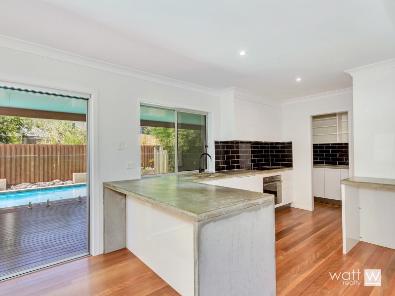 16 Montclair Street, Aspley QLD 4034