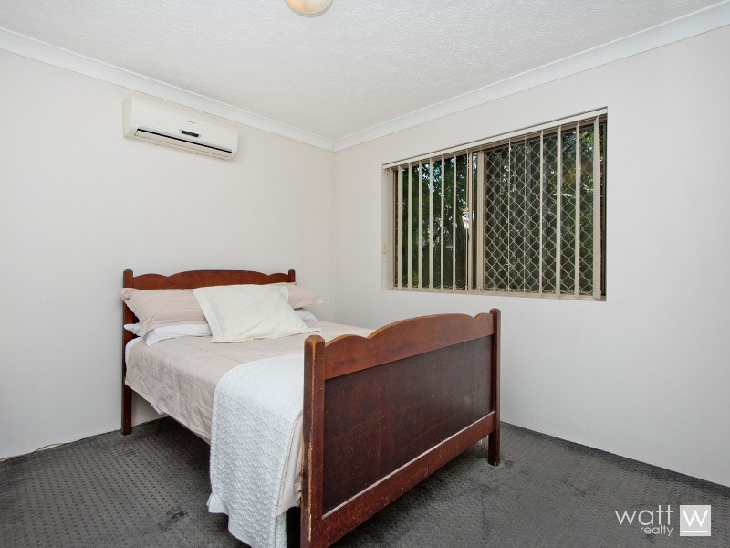 2/14 Halcomb Street, Zillmere QLD 4034