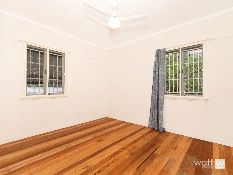 55 Unmack Street, Chermside QLD 4032