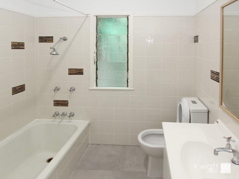 30 Pechey Street, Chermside QLD 4032