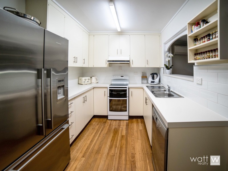 7 Valiant Crescent, Strathpine QLD 4500