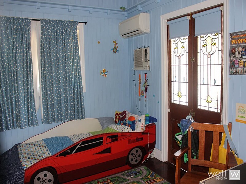 58 Cotton Street, Shorncliffe QLD 4017