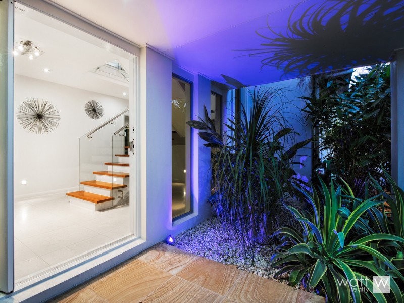 2-4 Dannenberg Street, Carseldine QLD 4034