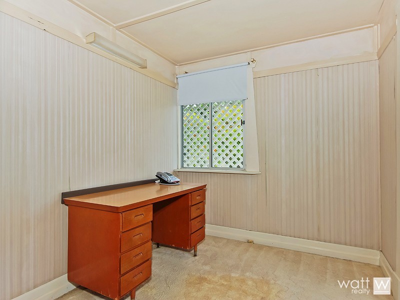 12 Thomas Street, Nundah QLD 4012