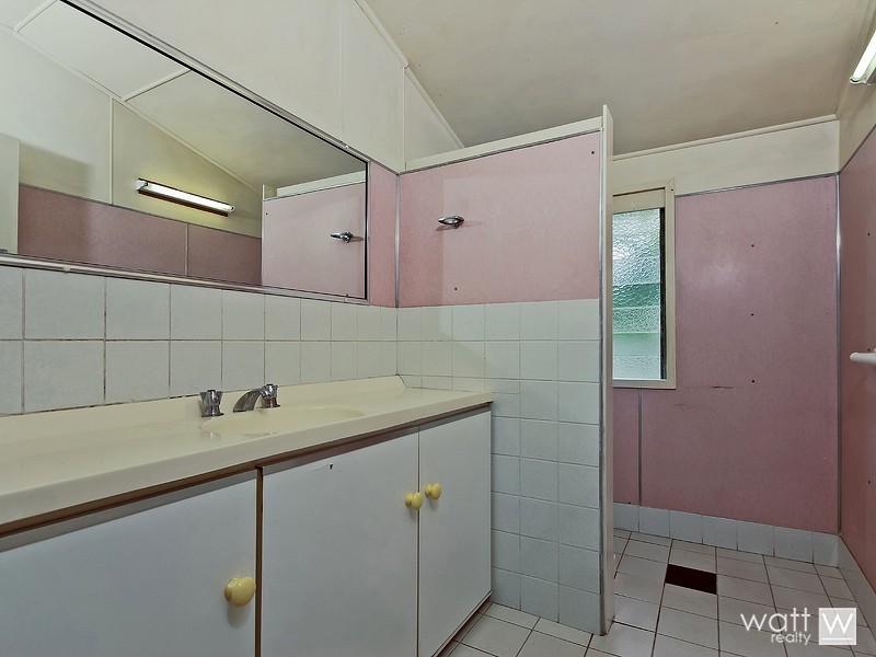 12 Thomas Street, Nundah QLD 4012