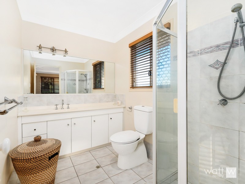 2 Whipbird Place, Aspley QLD 4034