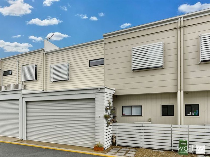 162 Carselgrove Avenue, Fitzgibbon QLD 4018