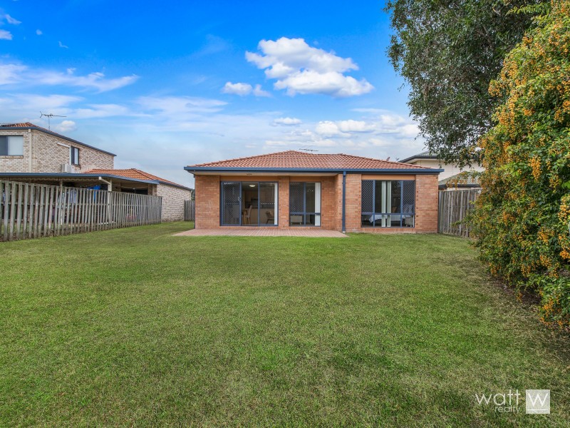 8 Oaktree Place, Bracken Ridge QLD 4017