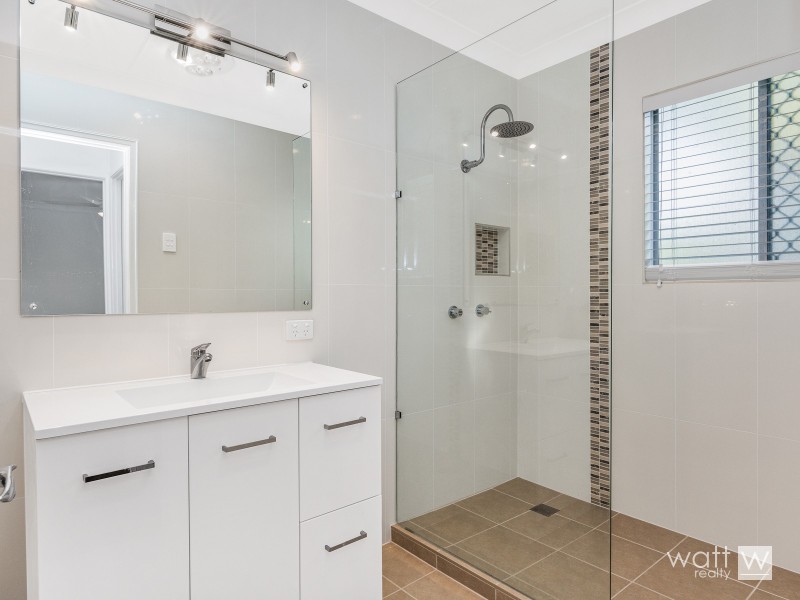 76 Saul Street, Brighton QLD 4017