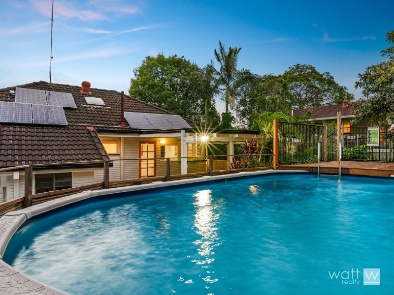 17 Tyrone Street, Chermside West QLD 4032