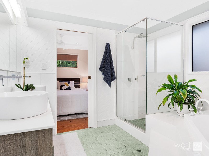 9 Park Road, Ferny Hills QLD 4055