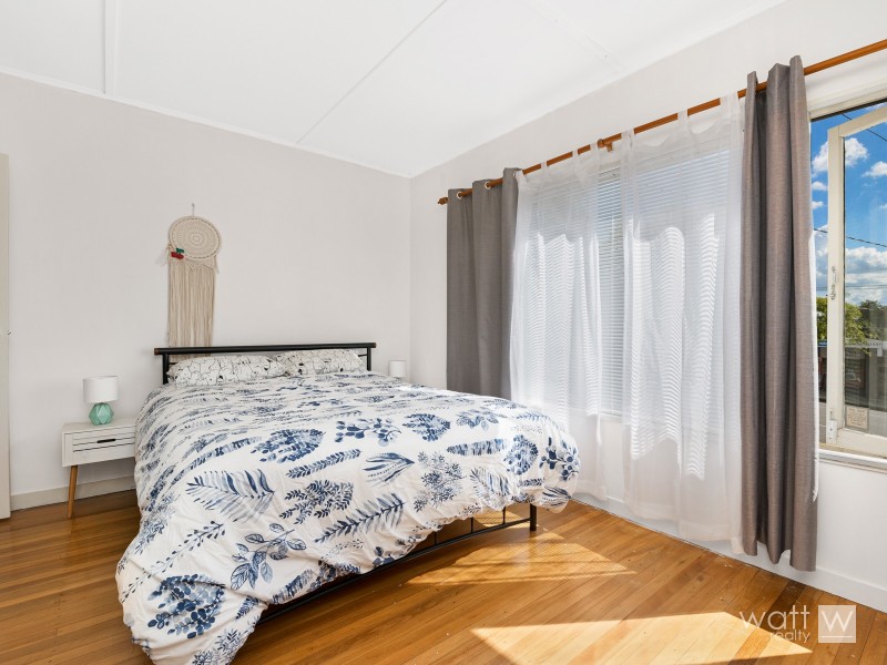 25 Farrant Street, Stafford Heights QLD 4053