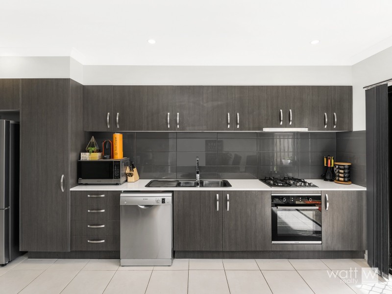 148 Macquarie Circuit, Fitzgibbon QLD 4018