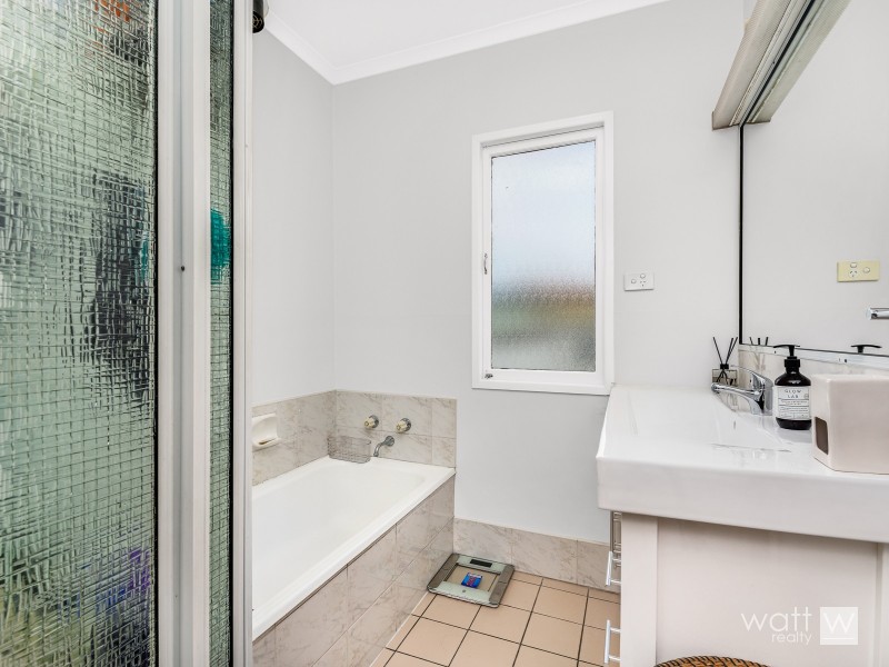 96 Maundrell Terrace, Chermside West QLD 4032