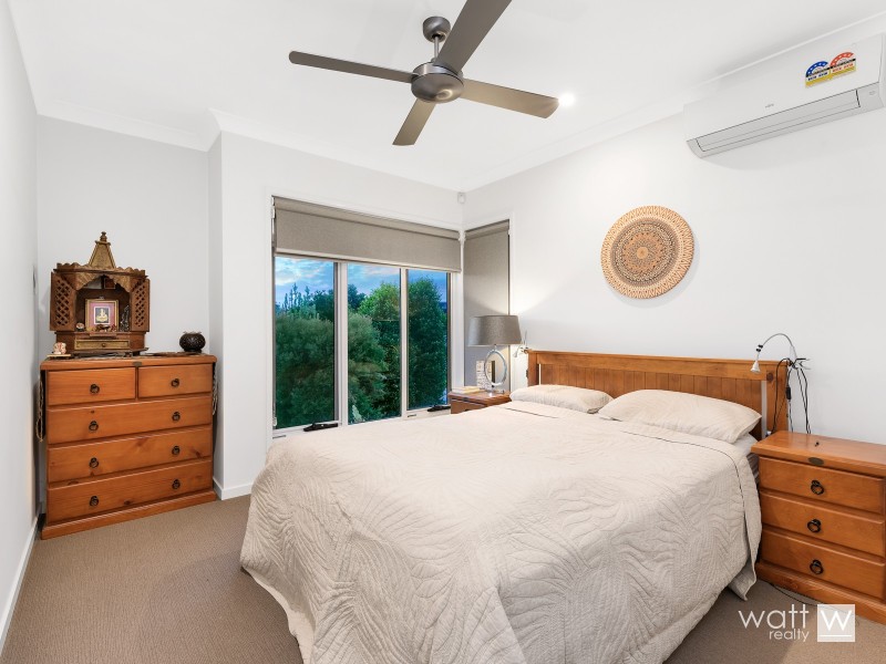 13 Blue Mountains Crescent, Fitzgibbon QLD 4018