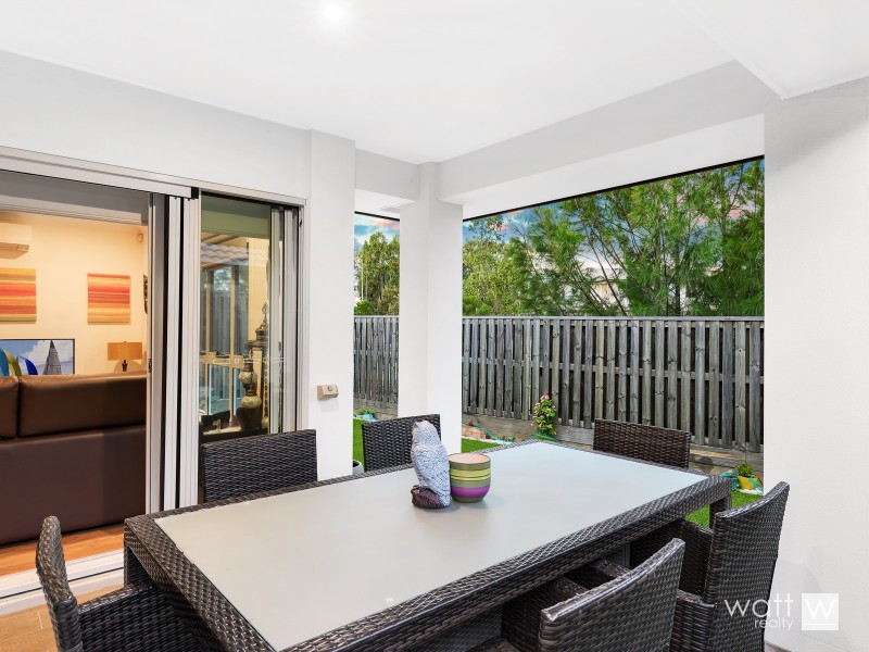 13 Blue Mountains Crescent, Fitzgibbon QLD 4018