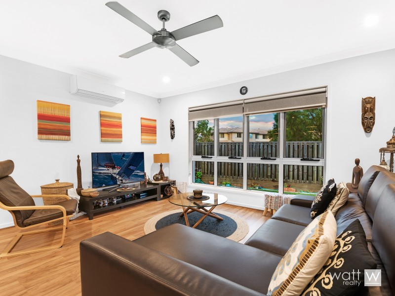 13 Blue Mountains Crescent, Fitzgibbon QLD 4018