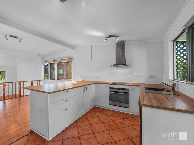 27 Fifteenth Avenue, Brighton QLD 4017