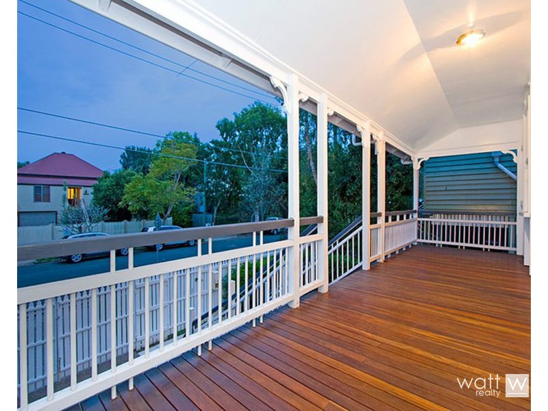13 Seventh Avenue, Sandgate QLD 4017