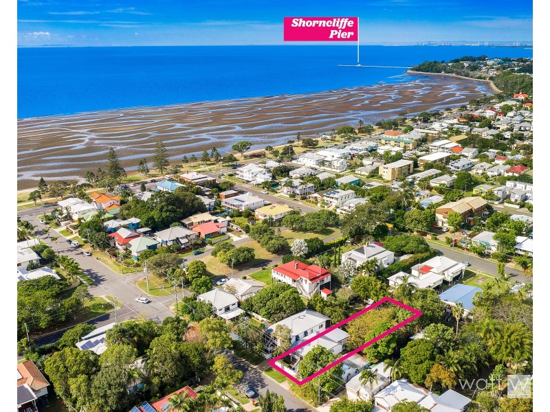13 Seventh Avenue, Sandgate QLD 4017