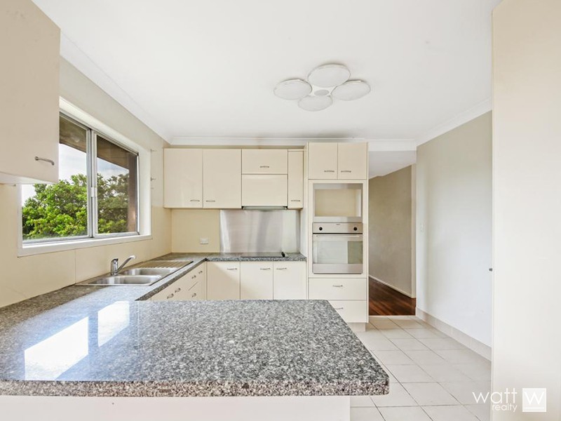 11 Leeside Street, Aspley QLD 4034