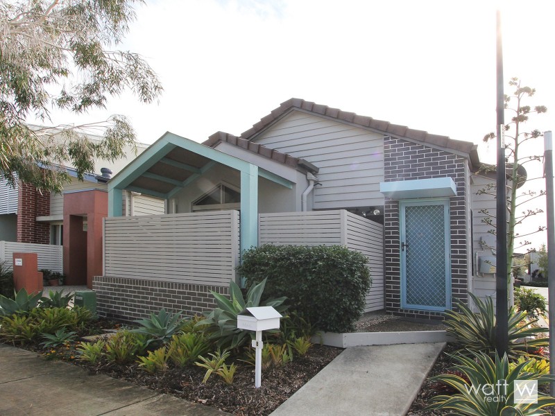 8 Cocoparra Place, Fitzgibbon QLD 4018