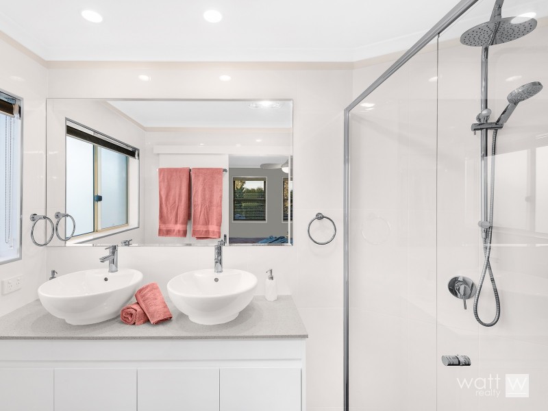 6 Marigold Close, Fitzgibbon QLD 4018