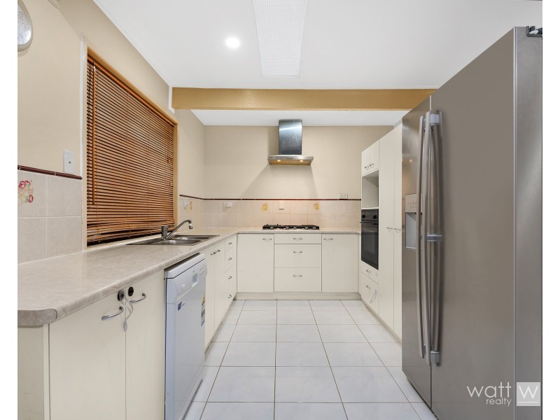 7 Nikola Street, Arana Hills QLD 4054