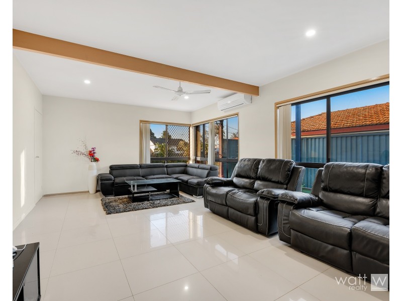 7 Nikola Street, Arana Hills QLD 4054