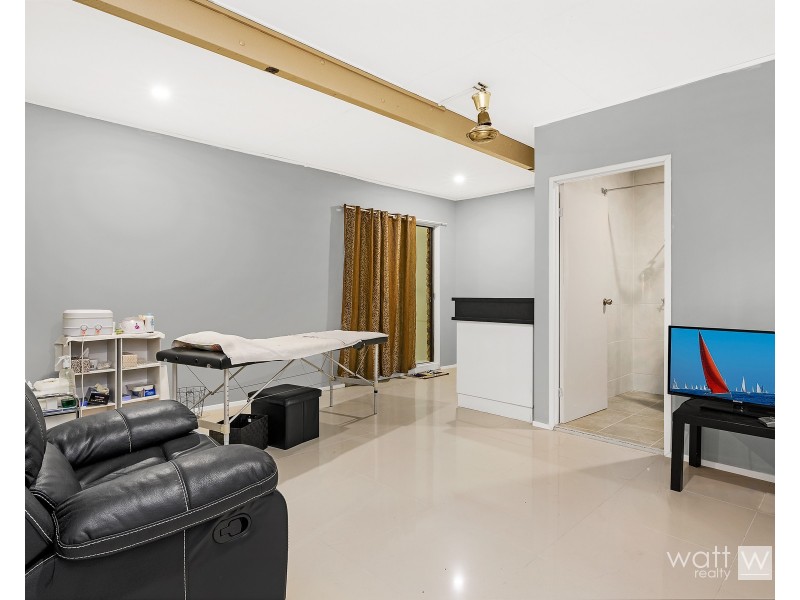 7 Nikola Street, Arana Hills QLD 4054