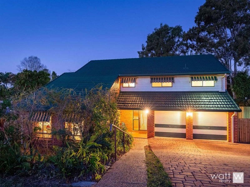 8 Chabrol Court, Petrie QLD 4502