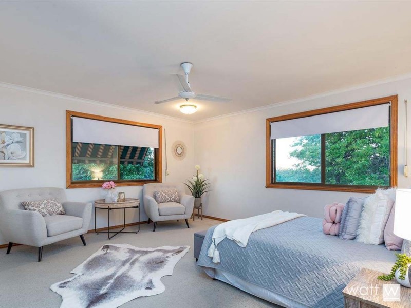 8 Chabrol Court, Petrie QLD 4502