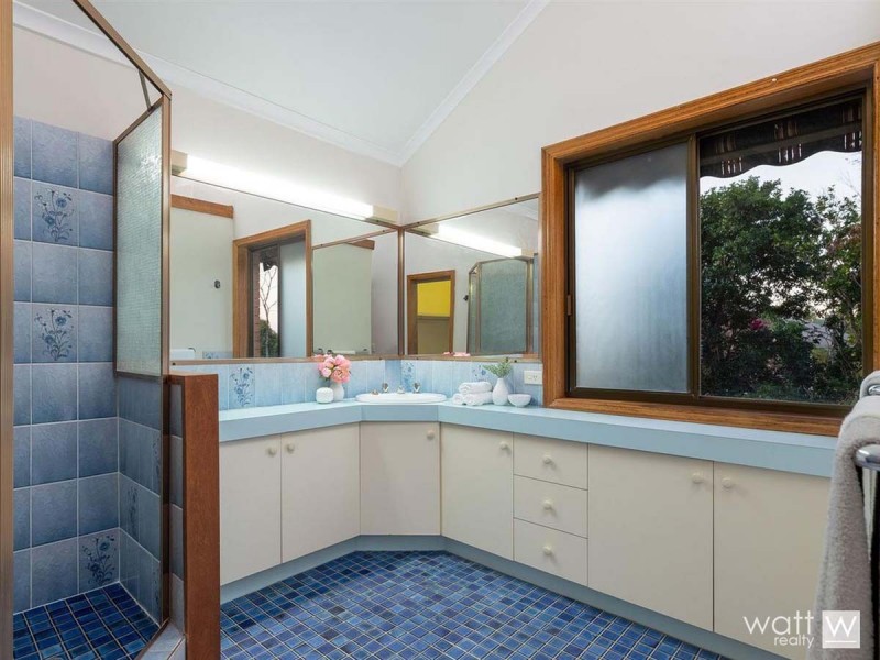 8 Chabrol Court, Petrie QLD 4502