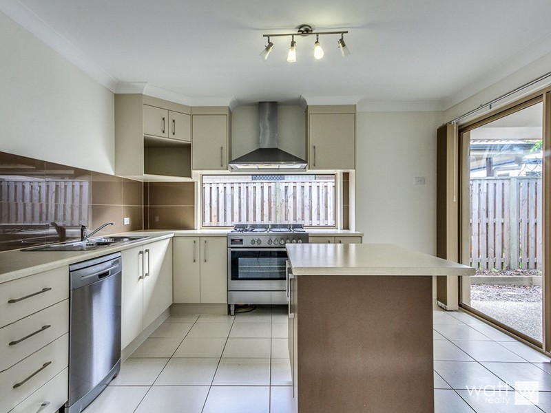 22 Hinchinbrook Avenue, Fitzgibbon QLD 4018