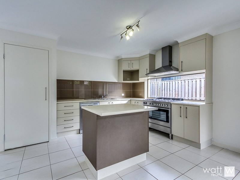 22 Hinchinbrook Avenue, Fitzgibbon QLD 4018