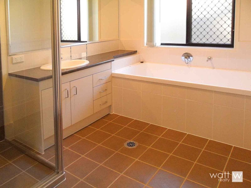 82 Odense Street, Fitzgibbon QLD 4018