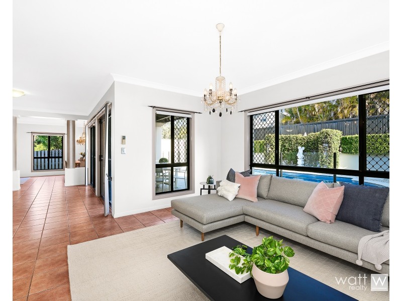 8 Rocklily Court, Chermside West QLD 4032