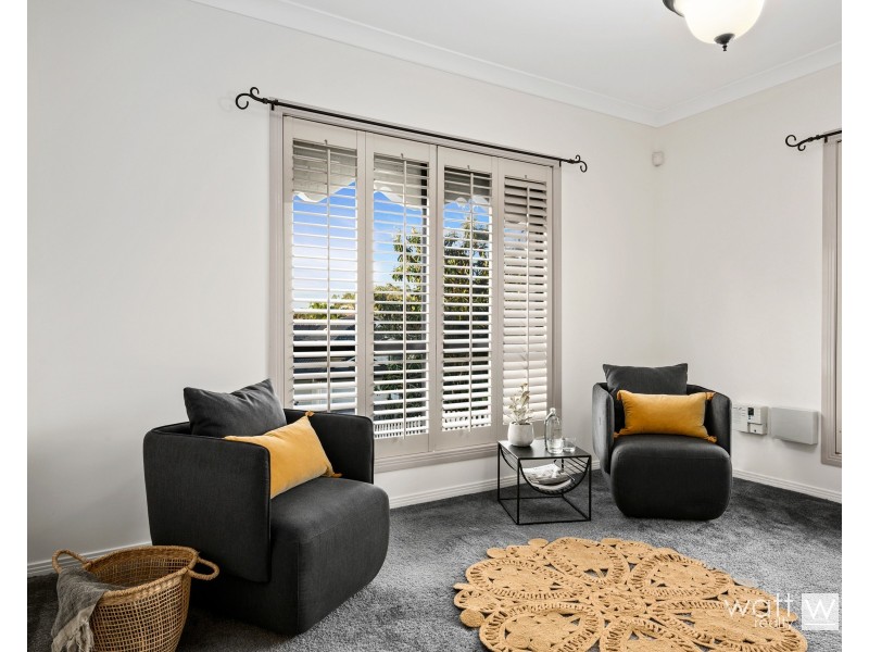 8 Rocklily Court, Chermside West QLD 4032