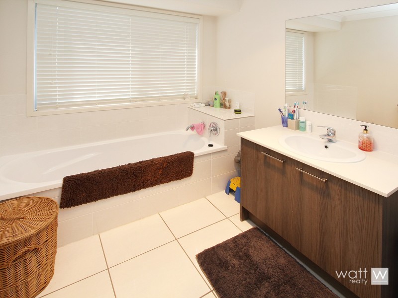 34 MacDonald Place, Carseldine QLD 4034