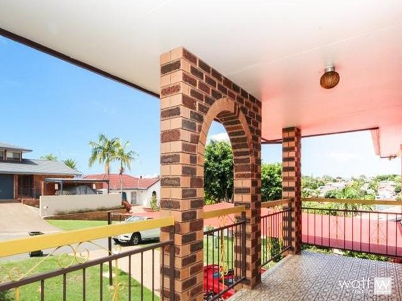 14 Hagman Street, Stafford Heights QLD 4053