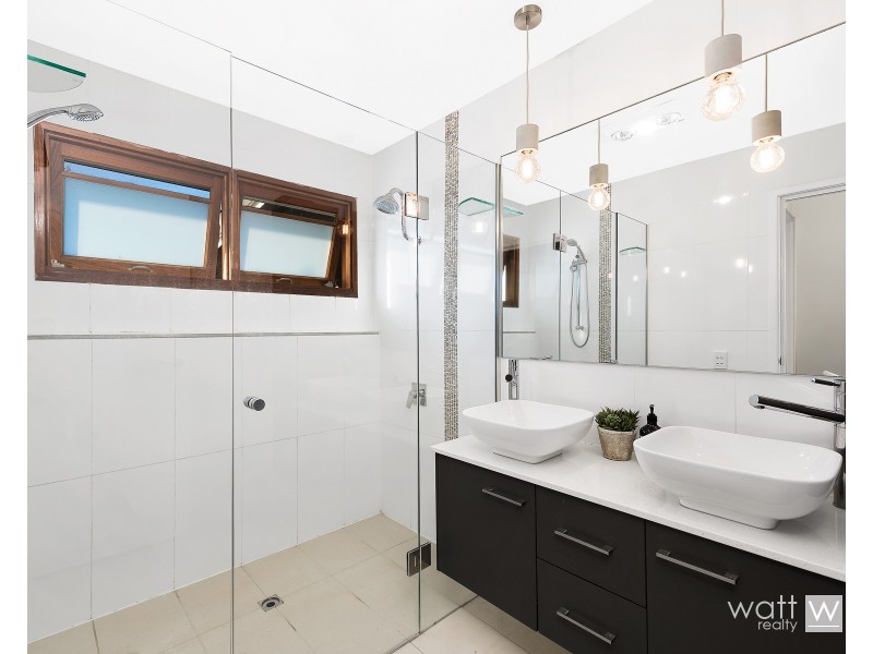 9 Dibbil Street, Chermside West QLD 4032