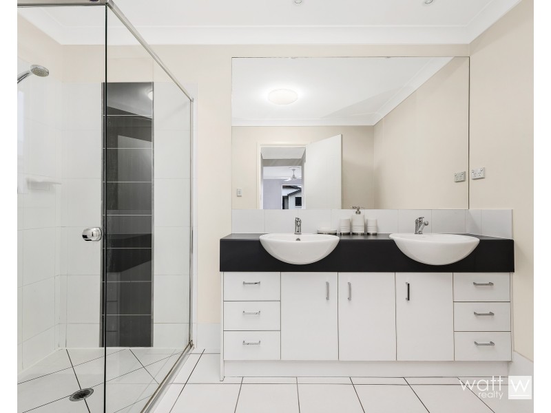 40 Petrie Crescent, Aspley QLD 4034